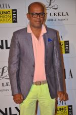 Narendra Kumar Ahmed at Grazia Young awards red carpet in Mumbai on 13th April 2014